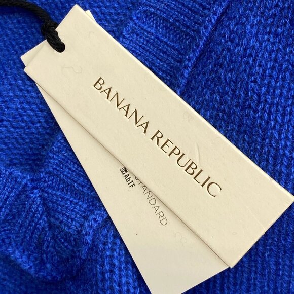 Banana Republic Women’s 100% Cashmere V-Neck Sweater - Picture 4 of 10